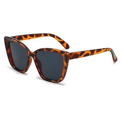 Retro Cat Eye Solglasögon – Lyxig Design & Bekväm Passform